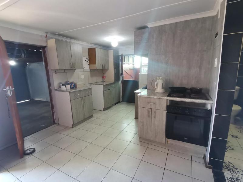 To Let 2 Bedroom Property for Rent in Portlands Western Cape
